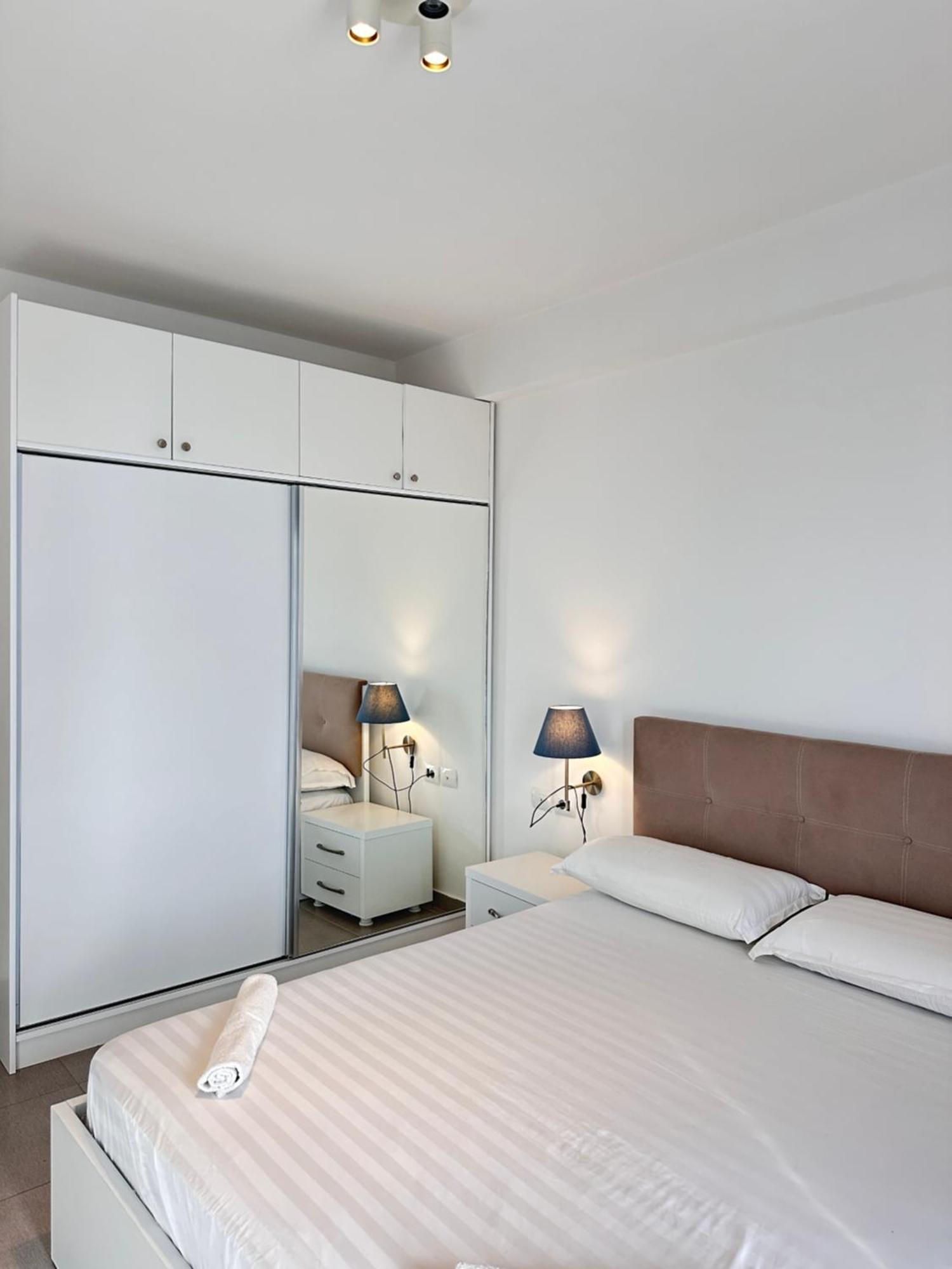 Veranda Sea View Apartment Sarandë Buitenkant foto